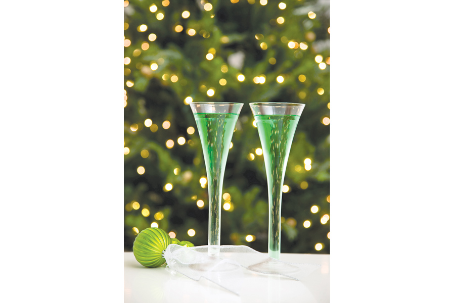 4 holiday party must-haves