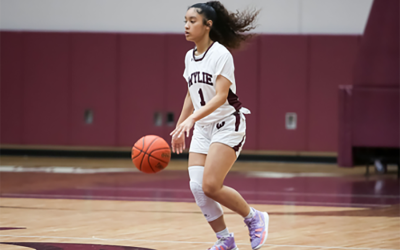 Strong first-half boost Wylie to victory