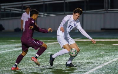 East cruises to postseason with wins