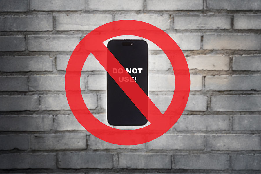 School districts implementing phone ban